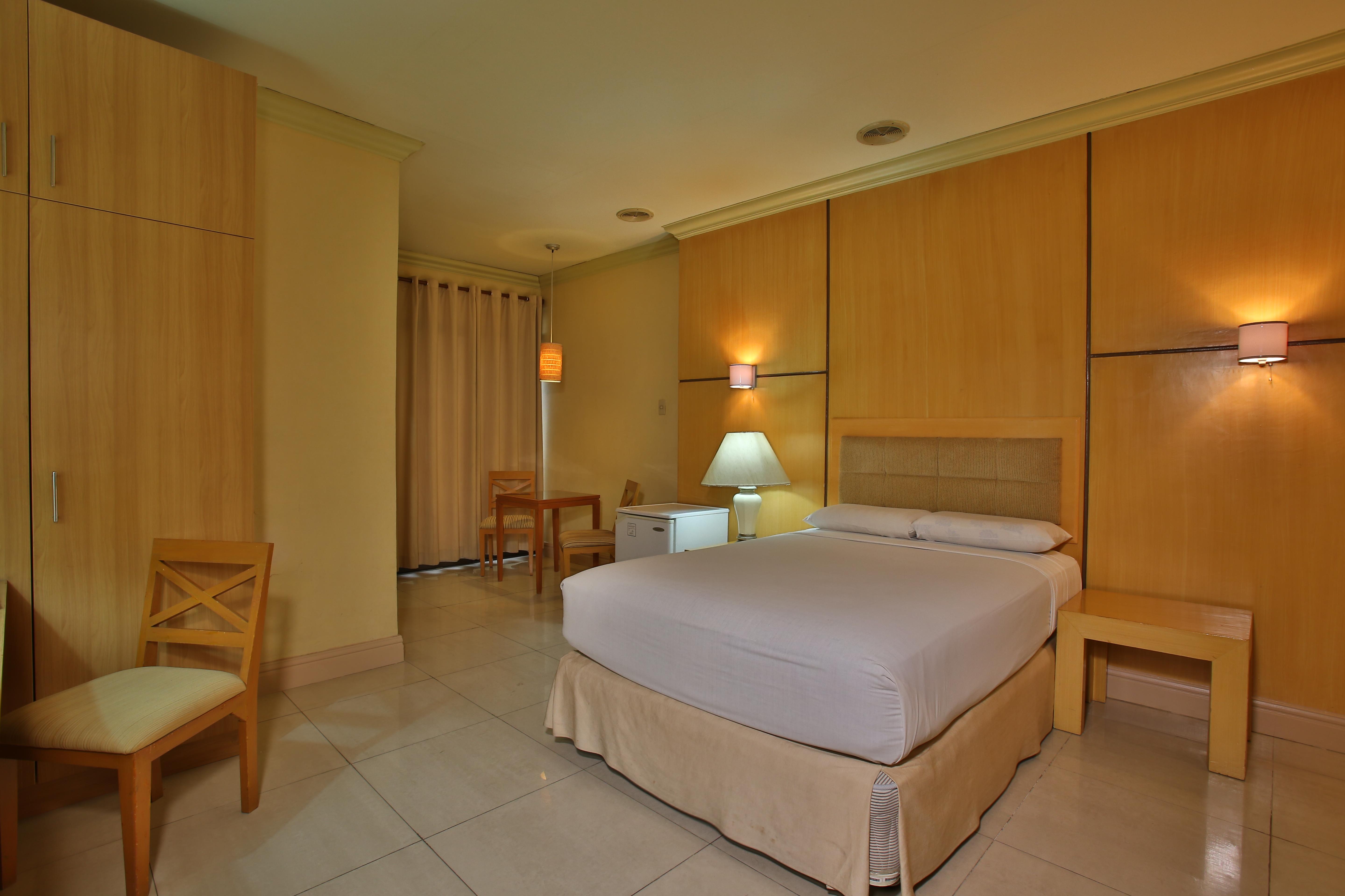 Crown Regency Residences Cebu - Quarantine Hotel Екстериор снимка